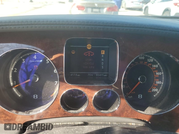 2006 Bentley Flying Spur z VIN SCBBR53W46C039793, wystawiony jako Copart lot #50169415 z przebiegiem 80 415 mil mil oraz Szkody całkowita. Historia ofert i sprzedaży dostępna na DreamBid. Obrazek 9.