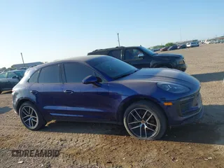 2022 Porsche Macan с VIN WP1AA2A51NLB01334, выставлен на аукционе IAAI как лот 41970211 с пробегом Не указан миль и . История ставок и продаж доступна на DreamBid. Изображение 12.