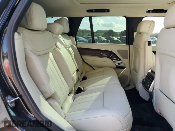 2024 Land Rover Range Rover SE with VIN SALKP9FU4RA099621, listed as a Copart auction lot 44174635 with 7,221 mi miles and Salvage title. Bid and sale history available at DreamBid. Image 11.