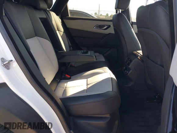 2024 Land Rover Range Rover Velar Dynamic SE with VIN SALYL2EX1RA370322, listed as a IAAI auction lot 41572336 with 32,939 mi miles and . Bid and sale history available at DreamBid. Image 8.