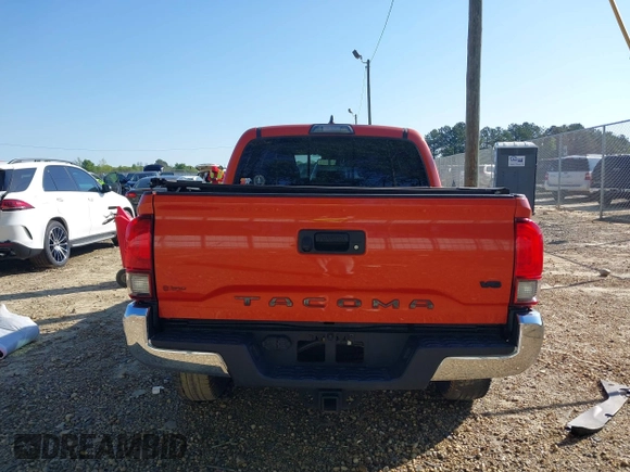 2018 Toyota Tacoma SR5 with VIN 5TFAZ5CN2JX069067, listed as a IAAI auction lot 41975459 with 92,434 mi miles and . Bid and sale history available at DreamBid. Image 16.