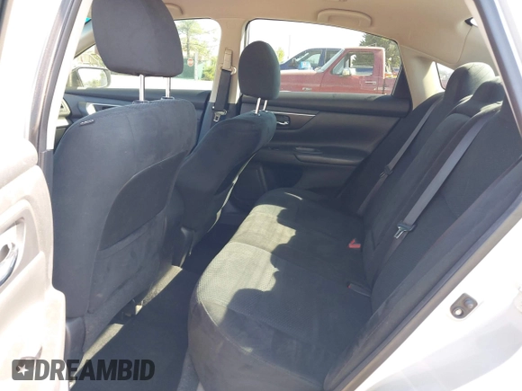 2015 Nissan Altima 2.5 z VIN 1N4AL3AP2FC591986, wystawiony jako IAAI lot #42172883 z przebiegiem 205 419 mil mil oraz . Historia ofert i sprzedaży dostępna na DreamBid. Obrazek 8.
