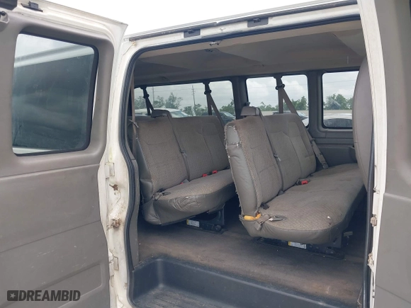2012 Chevrolet Express Passenger 1LT with VIN 1GAZG1FG9C1129455, listed as a IAAI auction lot 42105765 with 150,090 mi miles. Bid and sale history available at carsss.com. Image 8.