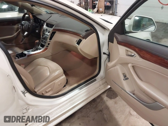 2010 Cadillac CTS Performance with VIN 1G6DL5EV1A0106648, listed as a IAAI auction lot 41722210 with 226,378 mi miles. Bid and sale history available at carsss.com. Image 5.