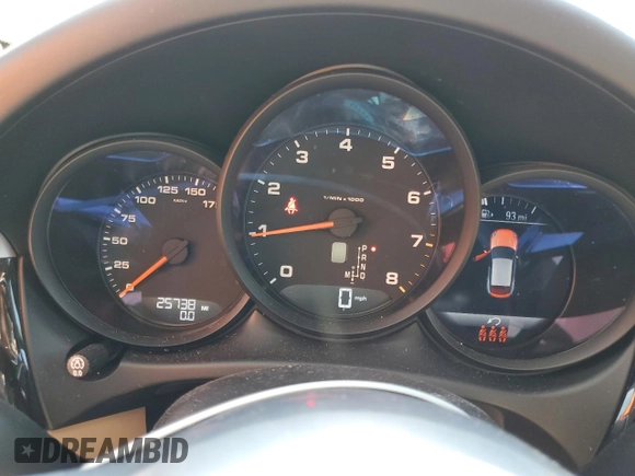 2021 Porsche Macan with VIN WP1AA2A54MLB13010, listed as a Copart auction lot 61052585 with 25,738 mi miles and Salvage title. Bid and sale history available at DreamBid. Image 9.