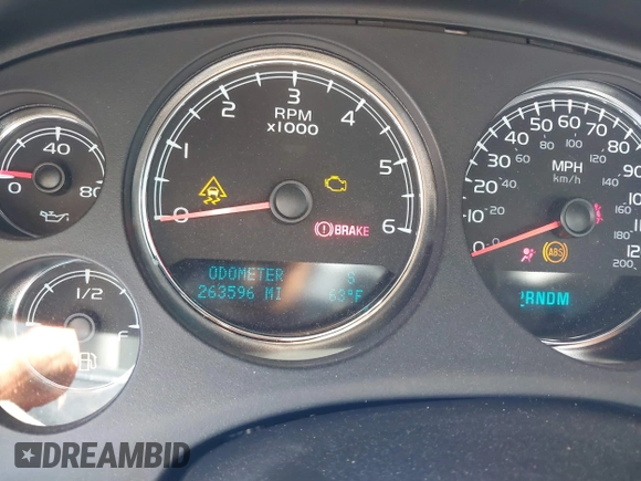 2009 Chevrolet Tahoe 2LT z VIN 1GNFC23059R186790, wystawiony jako IAAI lot #41929109 z przebiegiem 263 596 mil mil oraz . Historia ofert i sprzedaży dostępna na DreamBid. Obrazek 15.