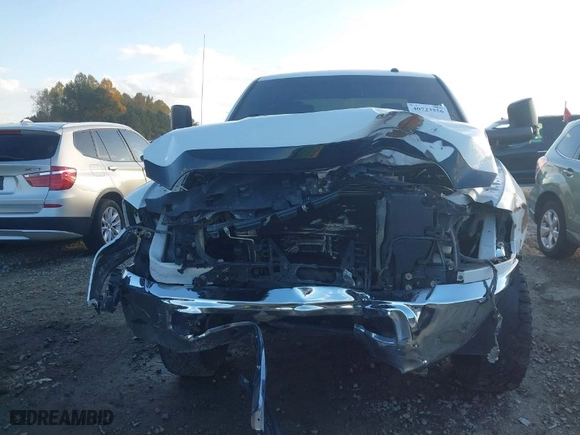 2018 Ram 2500 Tradesman with VIN 3C6UR5HJ2JG150262, listed as a IAAI auction lot 40723556 with 63,080 mi miles. Bid and sale history available at carsss.com. Image 12.