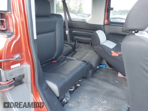 2005 Honda Element LX with VIN 5J6YH18325L010593, listed as a IAAI auction lot 41931020 with 208,741 mi miles and . Bid and sale history available at DreamBid. Image 8.
