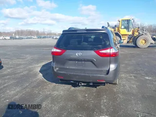 2017 Toyota Sienna XLE Auto Access Seat с VIN 5TDYZ3DC9HS805907, выставлен на аукционе IAAI как лот 41548808 с пробегом 131 607 миль миль и . История ставок и продаж доступна на DreamBid. Изображение 16.