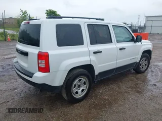 2016 Jeep Patriot Sport with VIN 1C4NJPBA0GD679272, listed as a IAAI auction lot 42368005 with 130,502 mi miles and . Bid and sale history available at DreamBid. Image 4.