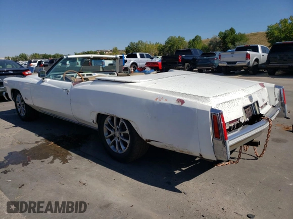1976 Cadillac Eldorado z VIN 6L67S4Q405945, wystawiony jako Copart lot #73257834 z przebiegiem 98 761 mil mil oraz Nie do naprawy • Non repairable. Historia ofert i sprzedaży dostępna na DreamBid. Obrazek 2.