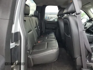 2012 GMC Sierra 1500 SLE z VIN 1GTR2VE77CZ216979, wystawiony jako Copart lot #56387875 z przebiegiem 130 537 mil mil oraz Szkoda całkowita • Salvage title. Historia ofert i sprzedaży dostępna na DreamBid. Obrazek 10.