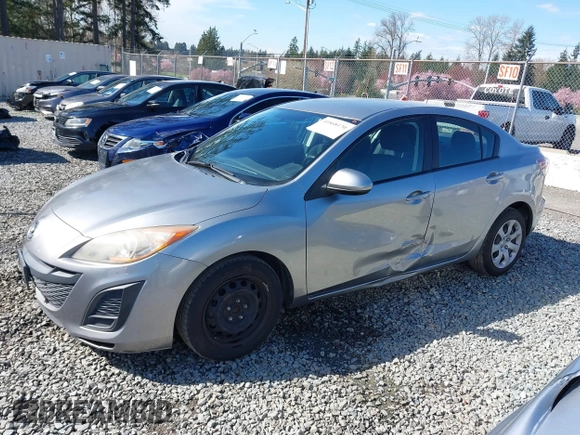 2011 Mazda Mazda3 i Sport with VIN JM1BL1UG4B1480828, listed as a IAAI auction lot 41868170 with 136,876 mi miles. Bid and sale history available at carsss.com. Image 14.