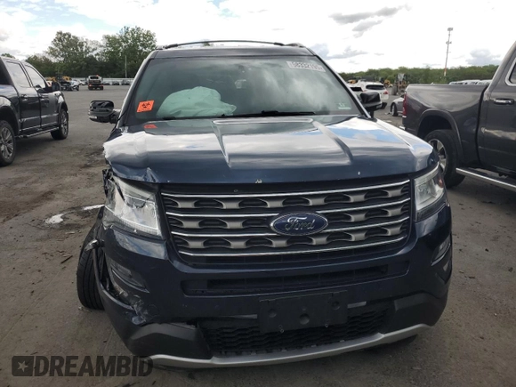 2017 Ford Explorer XLT z VIN 1FM5K8DH5HGC36348, wystawiony jako Copart lot #58332195 z przebiegiem 134 314 mil mil oraz Szkoda całkowita • Salvage title. Historia ofert i sprzedaży dostępna na DreamBid. Obrazek 5.