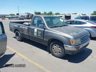 1994 Toyota T100 z VIN JT4VD10C8R0018446, wystawiony jako IAAI lot #42419359 z przebiegiem 147 981 mil mil oraz . Historia ofert i sprzedaży dostępna na DreamBid. Obrazek 1.