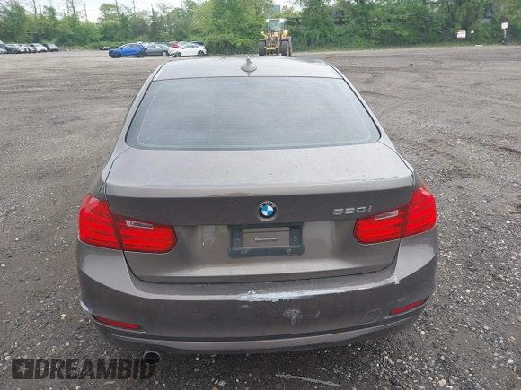 2015 BMW 3 Series 320i with VIN WBA3B1G56FNT63135, listed as a IAAI auction lot 42244926 with Not provided miles and . Bid and sale history available at DreamBid. Image 16.