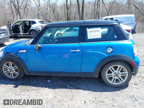 2011 MINI Hardtop S with VIN WMWSV3C57BTY24448, listed as a IAAI auction lot 42078399 with 166,033 mi miles and . Bid and sale history available at DreamBid. Image 13.