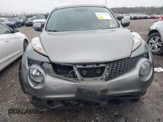 2011 Nissan Juke SL with VIN JN8AF5MV6BT007384, listed as a IAAI auction lot 42025909 with 202,840 mi miles. Bid and sale history available at carsss.com. Image 12.