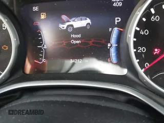 2020 Jeep Compass Latitude z VIN 3C4NJDBB6LT173909, wystawiony jako IAAI lot #42615635 z przebiegiem 34 212 mil mil oraz . Historia ofert i sprzedaży dostępna na DreamBid. Obrazek 15.