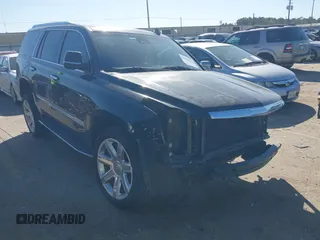 2017 Cadillac Escalade Luxury z VIN 1GYS3BKJ0HR133893, wystawiony jako IAAI lot #41707756 z przebiegiem 116 655 mil mil oraz . Historia ofert i sprzedaży dostępna na DreamBid. Obrazek 1.