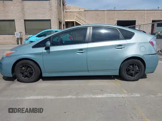 2013 Toyota Prius One z VIN JTDKN3DU6D5570991, wystawiony jako IAAI lot #41833654 z przebiegiem 179 628 mil mil oraz . Historia ofert i sprzedaży dostępna na DreamBid. Obrazek 14.