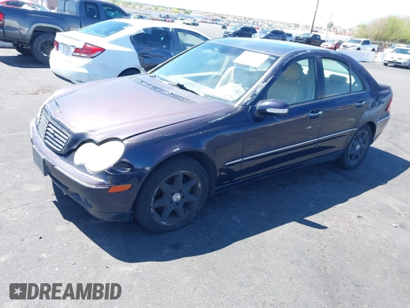 2003 Mercedes-Benz C 240 z VIN WDBRF61J43E010505, wystawiony jako IAAI lot #42353033 z przebiegiem Nie podano mil oraz . Historia ofert i sprzedaży dostępna na DreamBid. Obrazek 2.