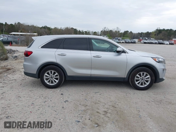 2019 Kia Sorento L with VIN 5XYPG4A30KG578171, listed as a IAAI auction lot 41875653 with 113,762 mi miles. Bid and sale history available at carsss.com. Image 13.