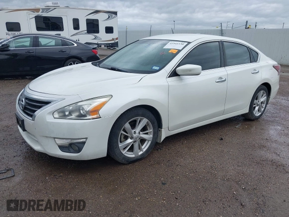 2015 Nissan Altima SV z VIN 1N4AL3AP5FC175043, wystawiony jako IAAI lot #41945330 z przebiegiem 181 037 mil mil oraz . Historia ofert i sprzedaży dostępna na DreamBid. Obrazek 2.