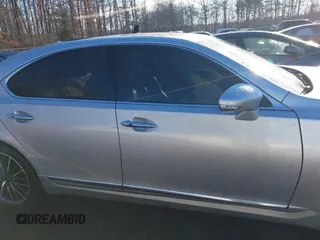 2013 Lexus LS 460 z VIN JTHCL5EF5D5019441, wystawiony jako IAAI lot #41267136 z przebiegiem 185 549 mil mil oraz . Historia ofert i sprzedaży dostępna na DreamBid. Obrazek 13.