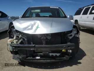 2008 Nissan Versa S z VIN 3N1BC13E38L410791, wystawiony jako Copart lot #56428195 z przebiegiem 79 999 mil mil oraz Szkoda całkowita • Salvage title. Historia ofert i sprzedaży dostępna na DreamBid. Obrazek 5.