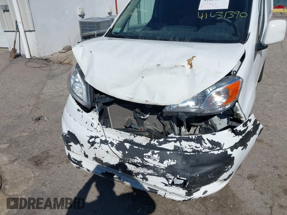 2019 Nissan NV200 S z VIN 3N6CM0KN5KK708070, wystawiony jako IAAI lot #41631390 z przebiegiem 113 335 mil mil oraz . Historia ofert i sprzedaży dostępna na DreamBid. Obrazek 6.
