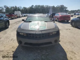 2010 Chevrolet Camaro LS with VIN 2G1FA1EV1A9182924, listed as a Copart auction lot 43378375 with 288,159 mi miles and Clean Title. Bid and sale history available at carsss.com. Image 5.