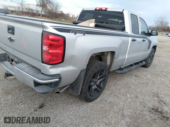 2017 Chevrolet Silverado 1500 Custom with VIN 1GCVKPEC3HZ275364, listed as a IAAI auction lot 41065065 with 102,445 mi miles. Bid and sale history available at carsss.com. Image 4.