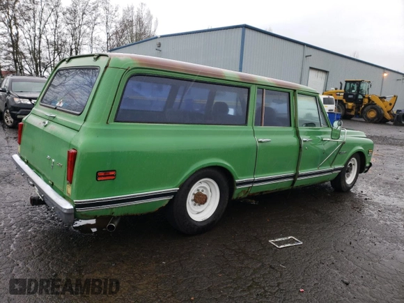 1971 Chevrolet Suburban z VIN CE261Z640706, wystawiony jako Copart lot #87385634 z przebiegiem 818 477 mil mil oraz Czysty tytuł • Clean title. Historia ofert i sprzedaży dostępna na DreamBid. Obrazek 3.