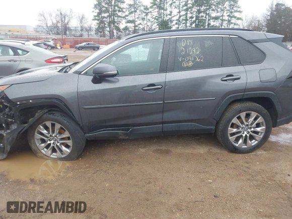 2020 Toyota RAV4 XLE Premium with VIN 2T3C1RFV1LW091362, listed as a IAAI auction lot 41600933 with 59,511 mi miles. Bid and sale history available at carsss.com. Image 14.