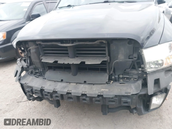 2018 Ram 1500 Express z VIN 1C6RR7KG3JS257506, wystawiony jako IAAI lot #40499292 z przebiegiem 191 174 mil mil oraz . Historia ofert i sprzedaży dostępna na DreamBid. Obrazek 6.