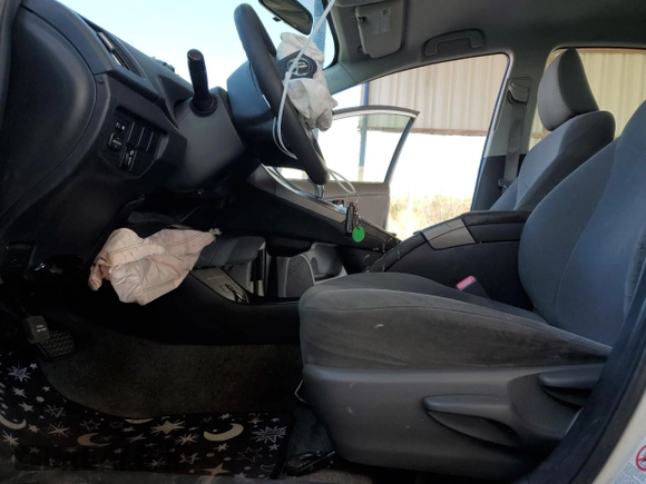2012 Toyota Prius One with VIN JTDKN3DUXC5461612, listed as a Copart auction lot 48218095 with 226,408 mi miles and Non Repairable. Bid and sale history available at DreamBid. Image 7.