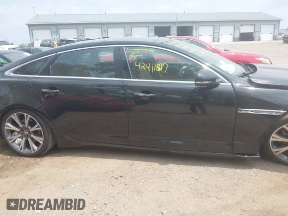 2017 Jaguar XJ Portfolio with VIN SAJWJ2GD4H8W05326, listed as a IAAI auction lot 42411897 with 49,179 mi miles and . Bid and sale history available at DreamBid. Image 13.