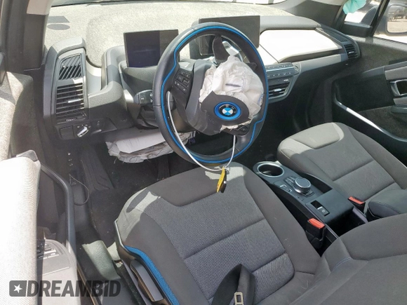 2018 BMW i3 with VIN WBY7Z4C57JVD95738, listed as a Copart auction lot 61080315 with Not provided miles and Salvage title. Bid and sale history available at DreamBid. Image 8.