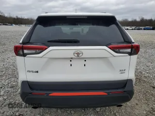 2020 Toyota RAV4 XLE with VIN 2T3P1RFV5LC070811, listed as a Copart auction lot 52326875 with 49,333 mi miles and Salvage Title. Bid and sale history available at carsss.com. Image 6.