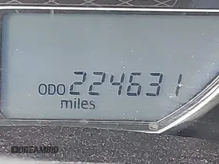 2014 Toyota Corolla L z VIN 5YFBURHEXEP003003, wystawiony jako IAAI lot #42615023 z przebiegiem 224 631 mil mil oraz . Historia ofert i sprzedaży dostępna na DreamBid. Obrazek 16.