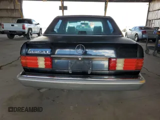 1986 Mercedes-Benz 560 with VIN WDBCA39D7GA259749, listed as a Copart auction lot 70691454 with 186,131 mi miles and Clean Title. Bid and sale history available at DreamBid. Image 6.