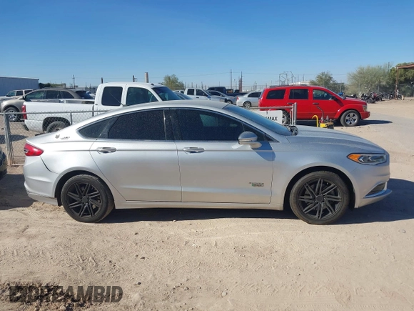 2018 Ford Fusion Energi SE with VIN 3FA6P0PU4JR123581, listed as a IAAI auction lot 41134246 with 226,813 mi miles. Bid and sale history available at carsss.com. Image 13.
