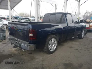 2007 Chevrolet Silverado 1500 LT w/1LT with VIN 2GCEC19J771665197, listed as a IAAI auction lot 41725768 with 122,855 mi miles. Bid and sale history available at carsss.com. Image 4.