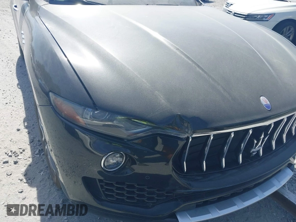 2017 Maserati Levante z VIN ZN661XUL1HX257769, wystawiony jako IAAI lot #41703740 z przebiegiem 107 038 mil mil oraz . Historia ofert i sprzedaży dostępna na DreamBid. Obrazek 6.