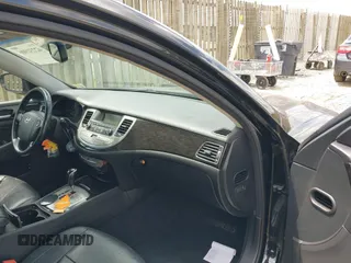 2012 Hyundai Genesis 3.8L z VIN KMHGC4DDXCU181420, wystawiony jako IAAI lot #42231906 z przebiegiem 219 714 mil mil oraz . Historia ofert i sprzedaży dostępna na DreamBid. Obrazek 5.