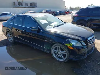 2012 Mercedes-Benz E E 350 Luxury with VIN WDDHF5KB1CA601743, listed as a IAAI auction lot 41669531 with 187,082 mi miles. Bid and sale history available at carsss.com. Image 1.