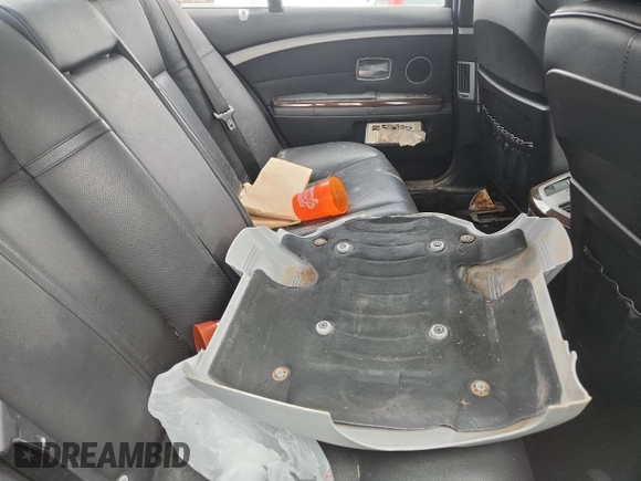2003 BMW 7 Series 745i z VIN WBAGL63443DP63432, wystawiony jako Copart lot #60335925 z przebiegiem Nie podano mil oraz Szkoda całkowita • Salvage title. Historia ofert i sprzedaży dostępna na DreamBid. Obrazek 10.
