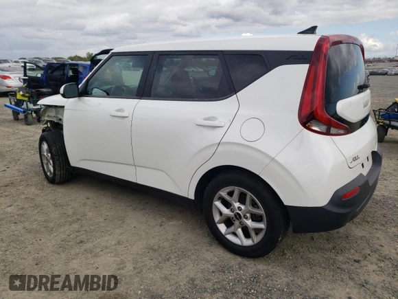 2022 Kia Soul LX with VIN KNDJ23AU2N7814943, listed as a Copart auction lot 50256255 with 47,065 mi miles and Salvage Title. Bid and sale history available at carsss.com. Image 2.