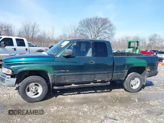 2001 Dodge 1500 with VIN 3B7HF13Y11M541128, listed as a IAAI auction lot 41908788 with 175,967 mi miles and . Bid and sale history available at DreamBid. Image 14.